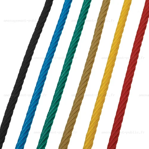Pyramide en filet de corde de 2.7m pour aire de jeux